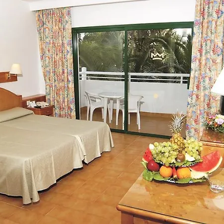 Riu Papayas מלון 4*