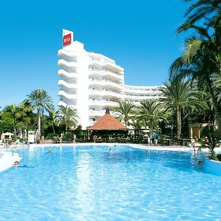 酒店 Riu Papayas 4*