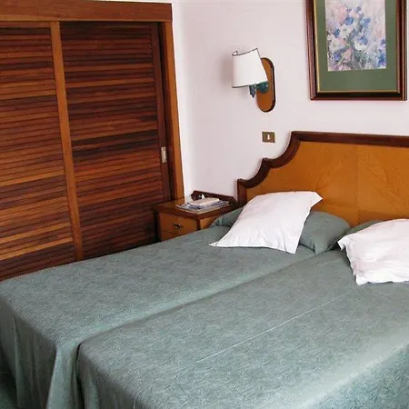 Riu Papayas מלון